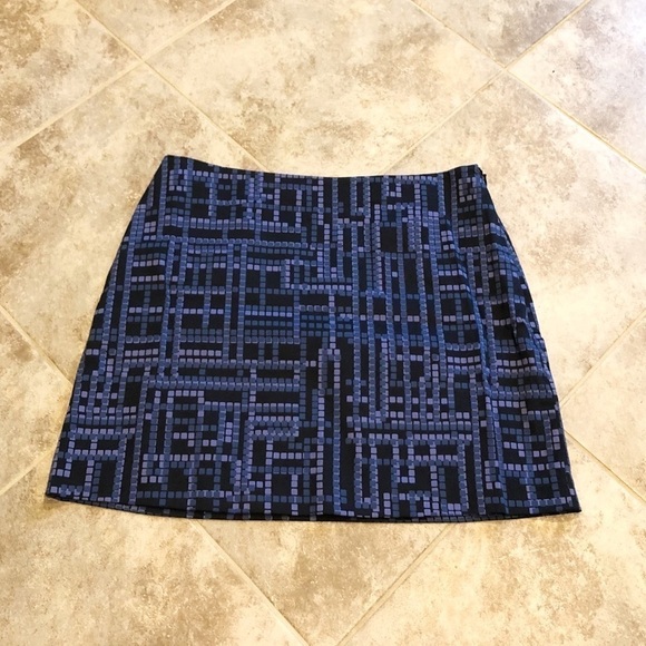 Express stretch geometric mini skirt size 1/2 - Picture 4 of 8